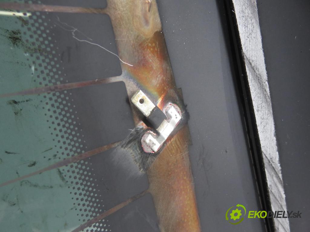 OPEL ZAFIRA B (A05) MINIVAN 2006 110,00 1.9 CDTI 150 - Z 19 DTH 1910,00 Okno zadné kapota 