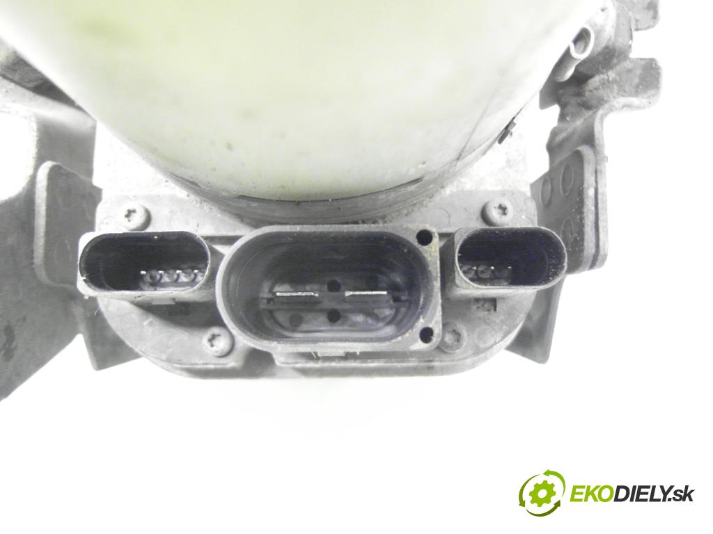 SEAT IBIZA III (6L1) HB 2006 63,00 1.4 16V - BXW 1390,00 Pumpa servočerpadlo 6Q0423371 ; 6Q0423156AB ; 6Q1423051BK