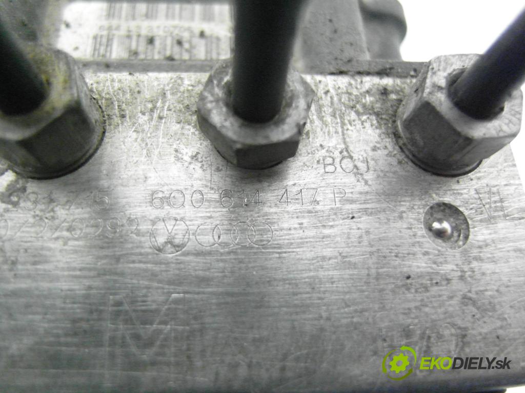 SEAT IBIZA III (6L1) HB 2006 63,00 1.4 16V - BXW 1390,00 Pumpa ABS 0265800512 ; 0265231715 ; 6Q0614417P (Pumpa ABS)