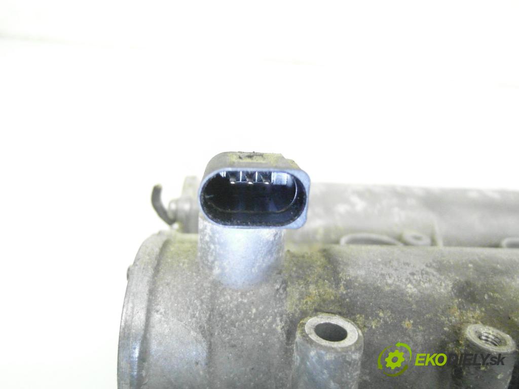 SEAT IBIZA III (6L1) HB 2006 63,00 1.4 16V - BXW 1390,00 Kryt Ventilov 036103475E