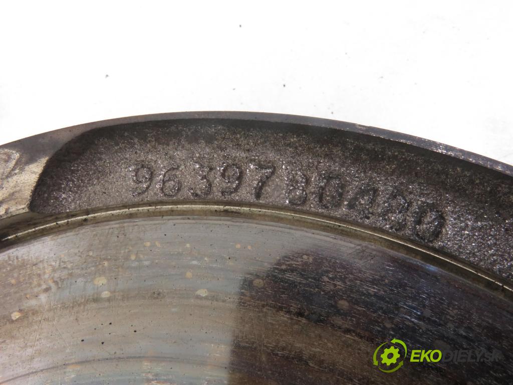 CITROEN C4 I (LC_) HB 2006 66,00 1.6 HDi - 9HX (DV6ATED4) 1560,00 Koleso zotrvačník 9639780480 ; 9670270080 ; 9653909880