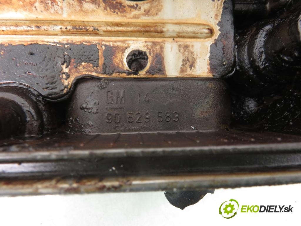 OPEL CORSA B (S93) HB 1999 40,00 1.0 i 12V 54 - X 10 XE 973,00 Kryt Ventilov 90529583