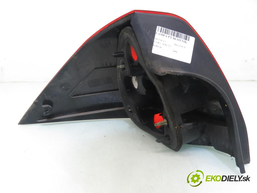 RENAULT MEGANE II sedan (LM0/1_) SEDAN 2004 60,00 1.5 dCi 82 - K9K 722 1461,00 Svetlo pravé zadné