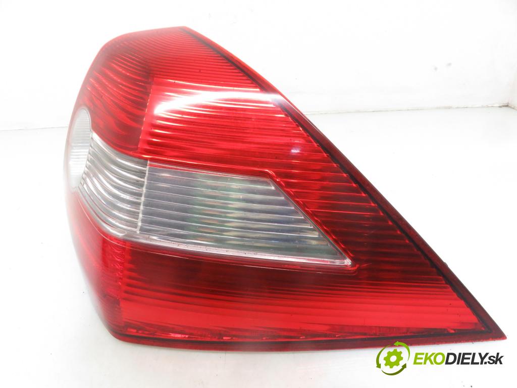 RENAULT MEGANE II sedan (LM0/1_) SEDAN 2004 60,00 1.5 dCi 82 - K9K 722 1461,00 Svetlo pravé zadné
