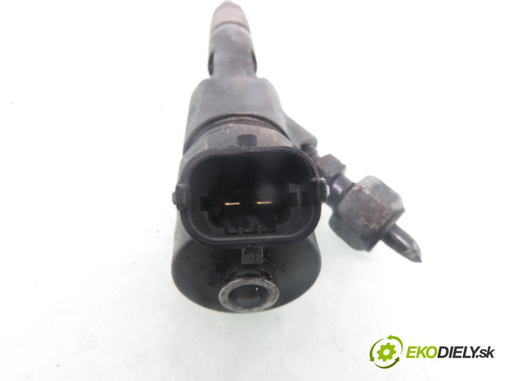 RENAULT LAGUNA II (BG0/1_) HB 2001 88,00 1.9 dCi 120 - F9Q 750 1870,00 vstrekovač 8200389369 ; 0445110230 (Vstrekovač paliva)