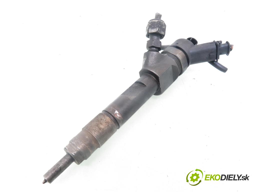 RENAULT LAGUNA II (BG0/1_) HB 2001 88,00 1.9 dCi 120 - F9Q 750 1870,00 vstrekovač 8200389369 ; 0445110230 (Vstrekovač paliva)
