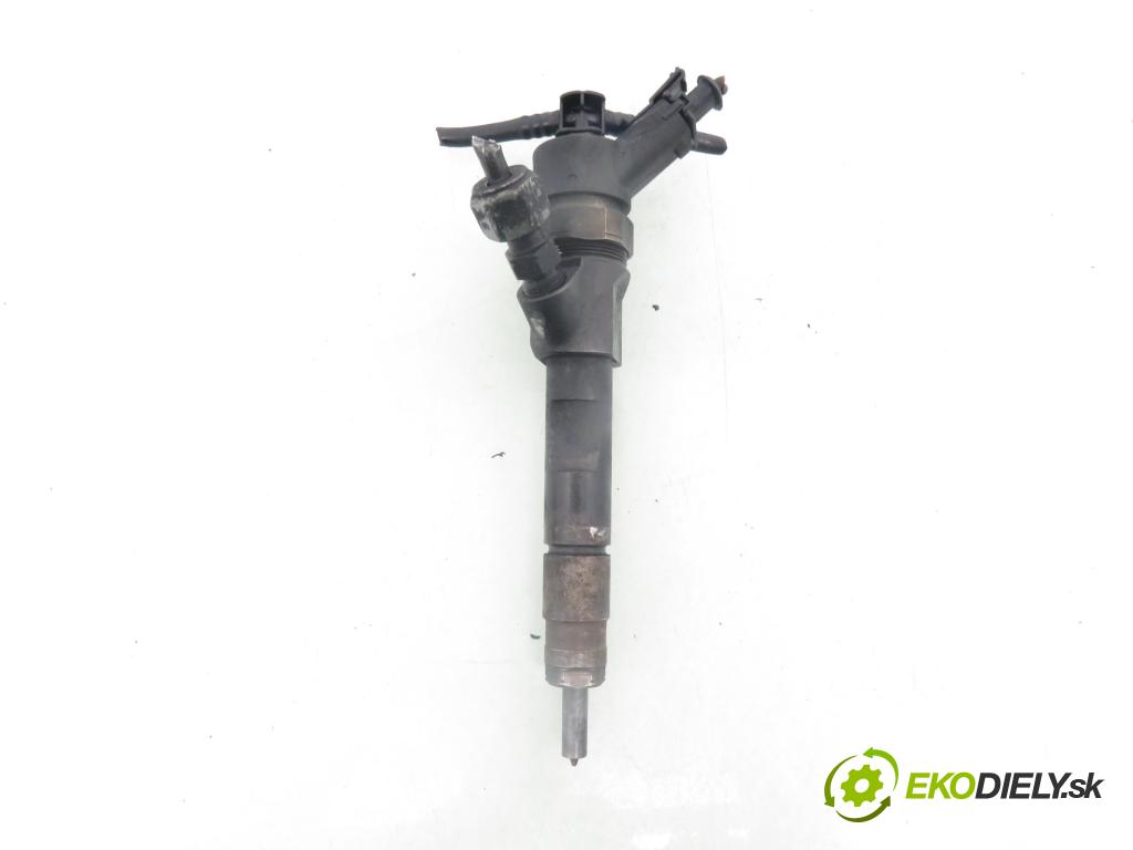 RENAULT LAGUNA II (BG0/1_) HB 2001 88,00 1.9 dCi 120 - F9Q 750 1870,00 vstrekovač 8200389369 ; 0445110230 (Vstrekovač paliva)
