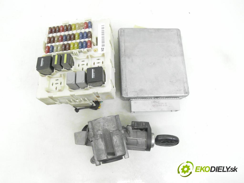 FORD FOCUS (DAW, DBW) HB 2003 74,00 1.6 16V - FYDB 1596,00 spínačka / imobilizéra IMMO / řídící jednotka 1M5F12A650BE ; E9AF14A624AA ; 518783303