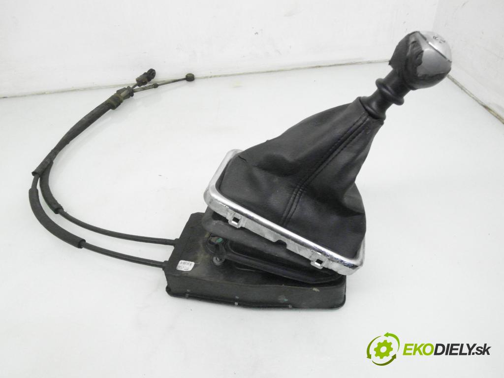 PEUGEOT 407 SW (6E_) KOMBI 2007 100,00 2.0 HDi 135 - RHR 1997,00 ZVEDÁK: 9658259880