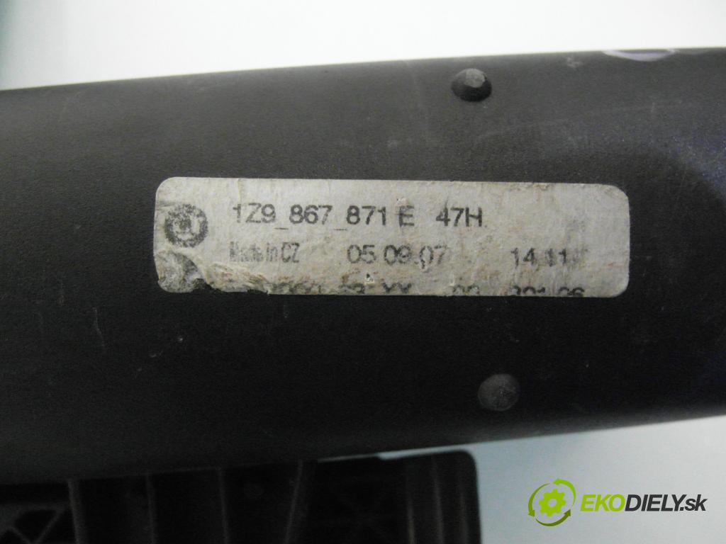 SKODA OCTAVIA II Combi (1Z5) KOMBI 2007 103,00 2.0 TDI 16V - BKD 1968,00 Roleta kufor 1Z9867871E