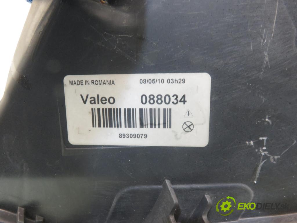 PEUGEOT 307 (3A/C) HB 2003 79,00 2.0 HDi 110 - RHS 1997,00 Svetlo LP 088034