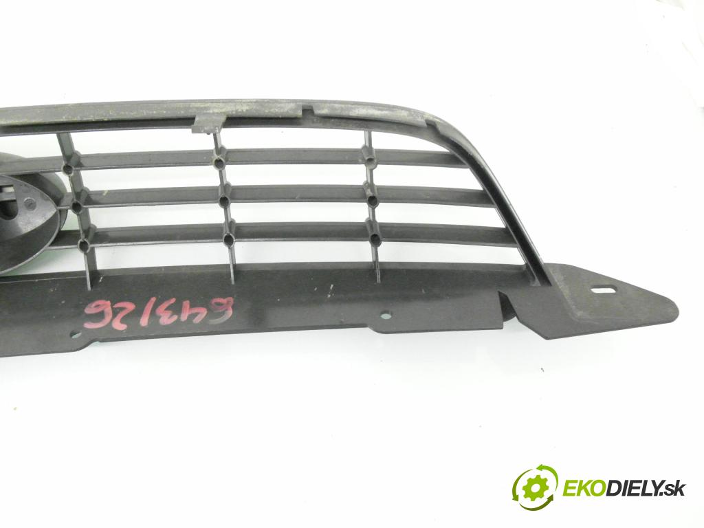 FORD FOCUS II (DA_, HCP) HB 2008 85,00 1.8 TDCi 115 - KKDA 1753,00 mřížka / maska 