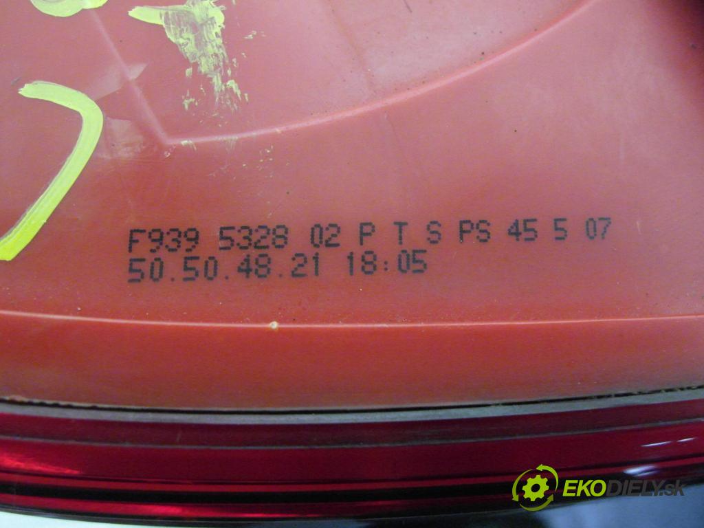 ALFA ROMEO 159 (939_) SEDAN 2007 110,00 1.9 JTDM 16V - 939 A2.000 1910,00 Svetlo ľavé zadné F9395328