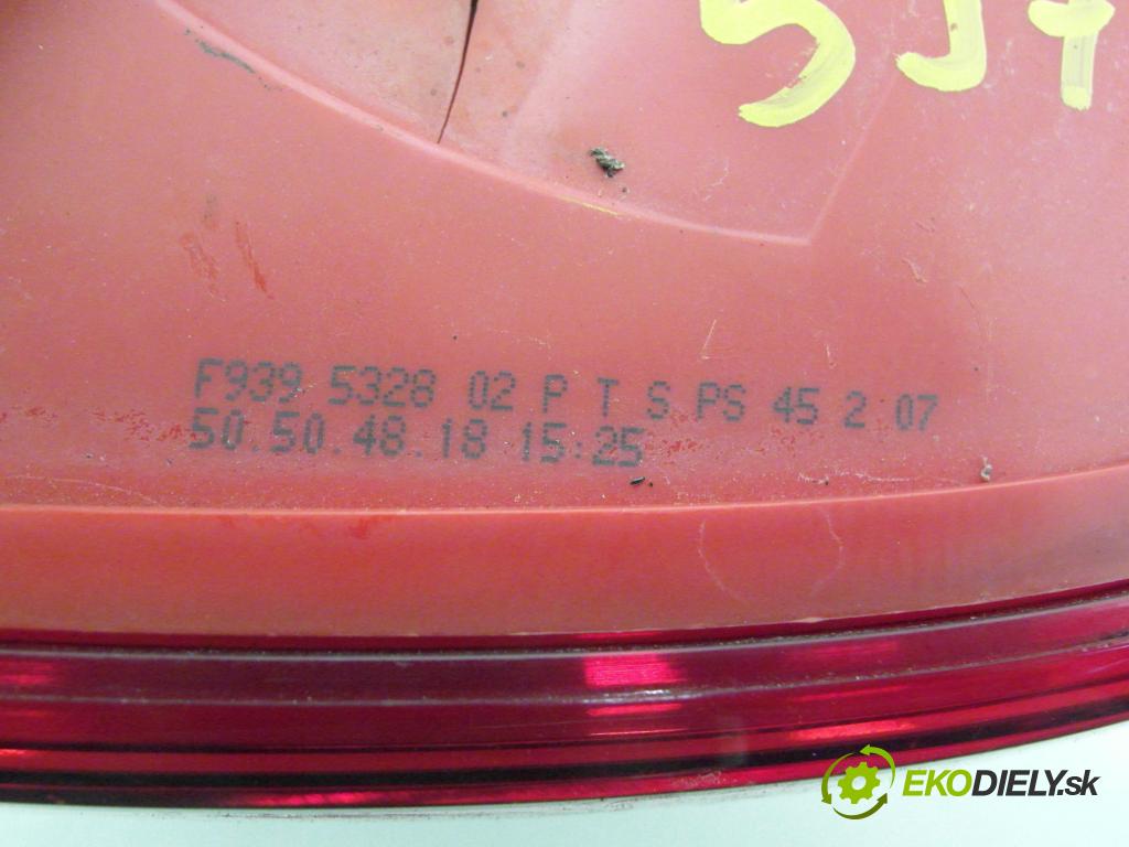 ALFA ROMEO 159 (939_) SEDAN 2007 110,00 1.9 JTDM 16V - 939 A2.000 1910,00 Svetlo pravé zadné F9395328