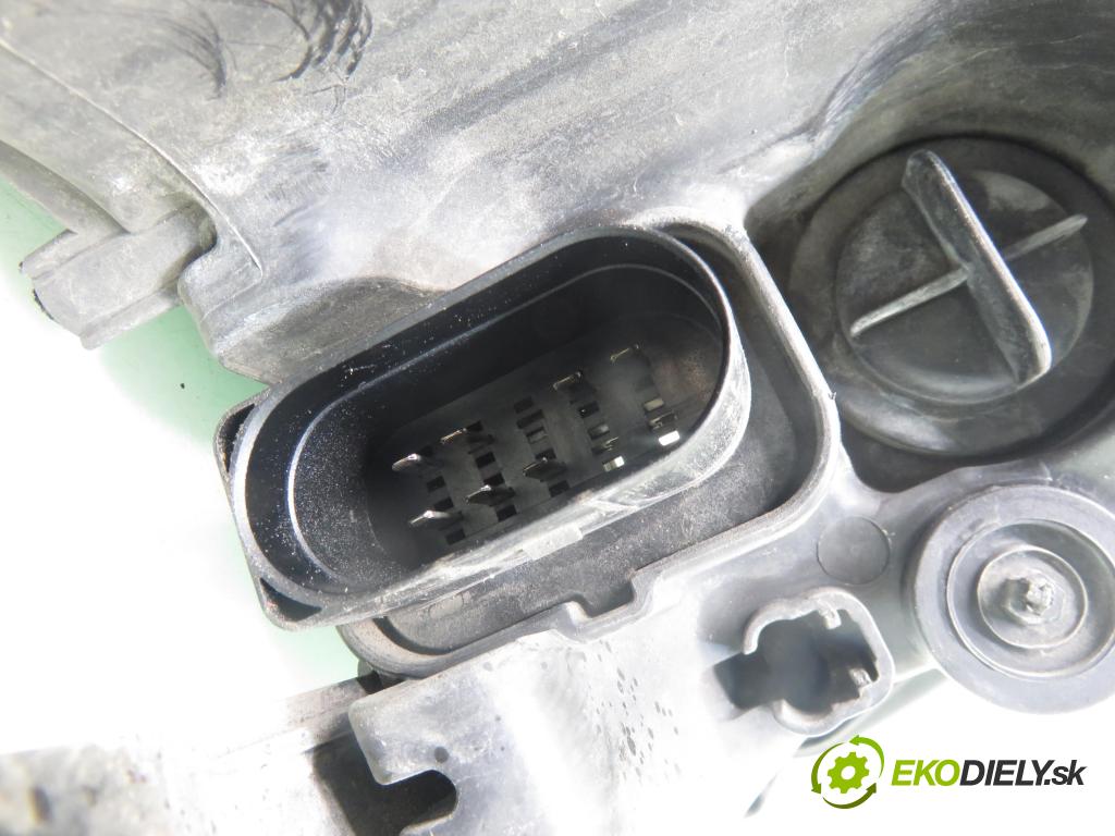 FORD FOCUS II (DA_, HCP) HB 2008 85,00 1.8 TDCi 115 - KKDA 1753,00 Svetlo LP 8M5113W030AD