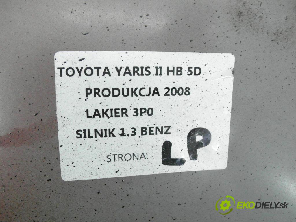 TOYOTA YARIS (_P9_) HB 2006 51,00 1.0 VVT-i (KSP90_) - 1KR-FE 998,00 blatník LP 