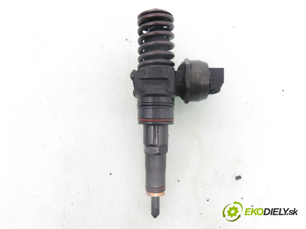 SEAT IBIZA III (6L1) HB 2003 59,00 1.4 TDI - BNV 1422,00 Vstrekovač 0414720035 ; 045130073T (Vstrekovač paliva)