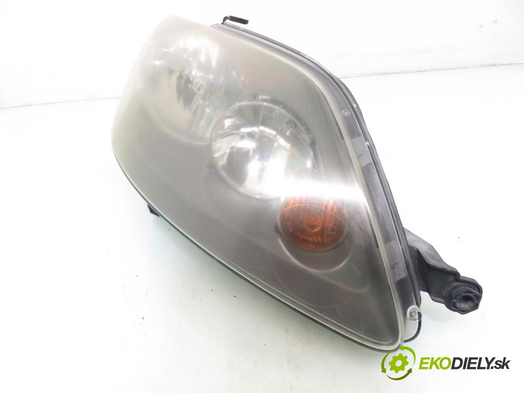 VW GOLF PLUS (5M1, 521) HB 2006 77,00 1.9 TDI PD 105 - BKC 1896,00 Svetlo PP 5M1941006B ; 1EE24701302
