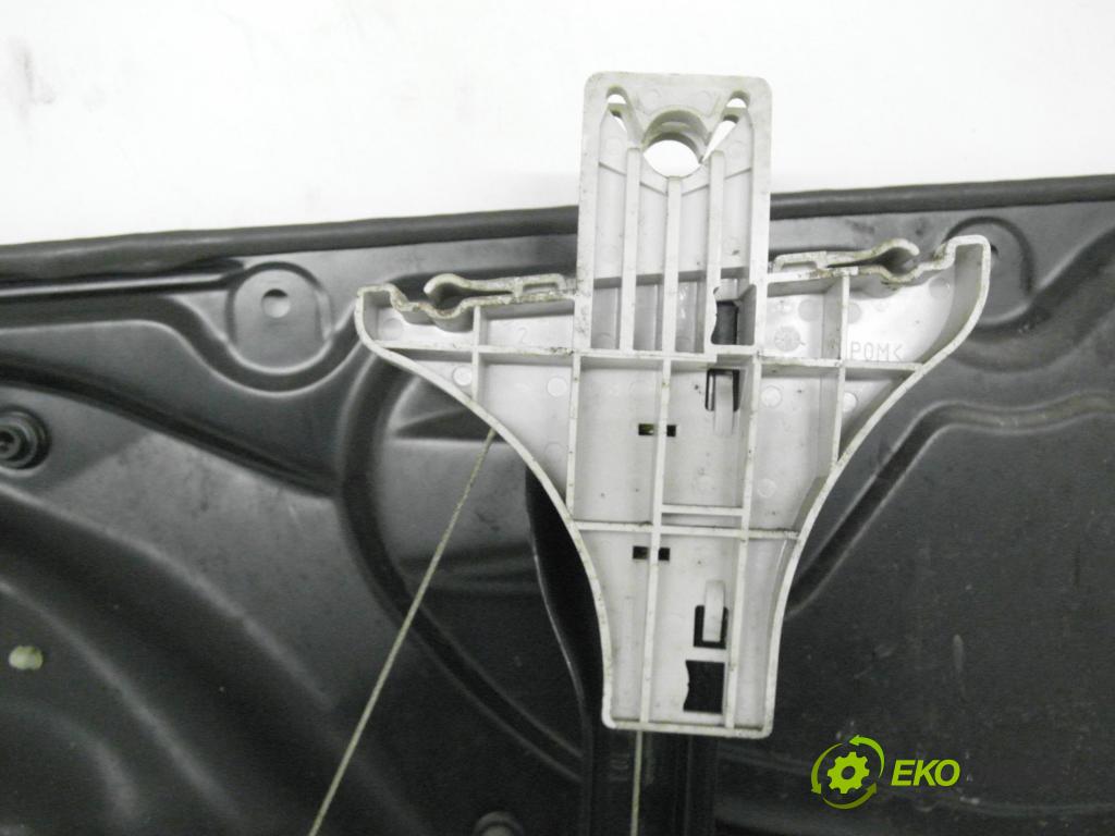 VW PASSAT B6 Variant (3C5) KOMBI 2007 77,00 1.9 TDI - BLS 1896,00 Mechanizmus okien 3C4839755H ; 980861107 ; 974225114