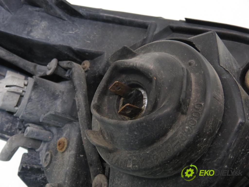MAZDA 5 (CR19) MINIVAN 2006 105,00 2.0 MZR-CD 143 - RF7J 1998,00 světlo LP