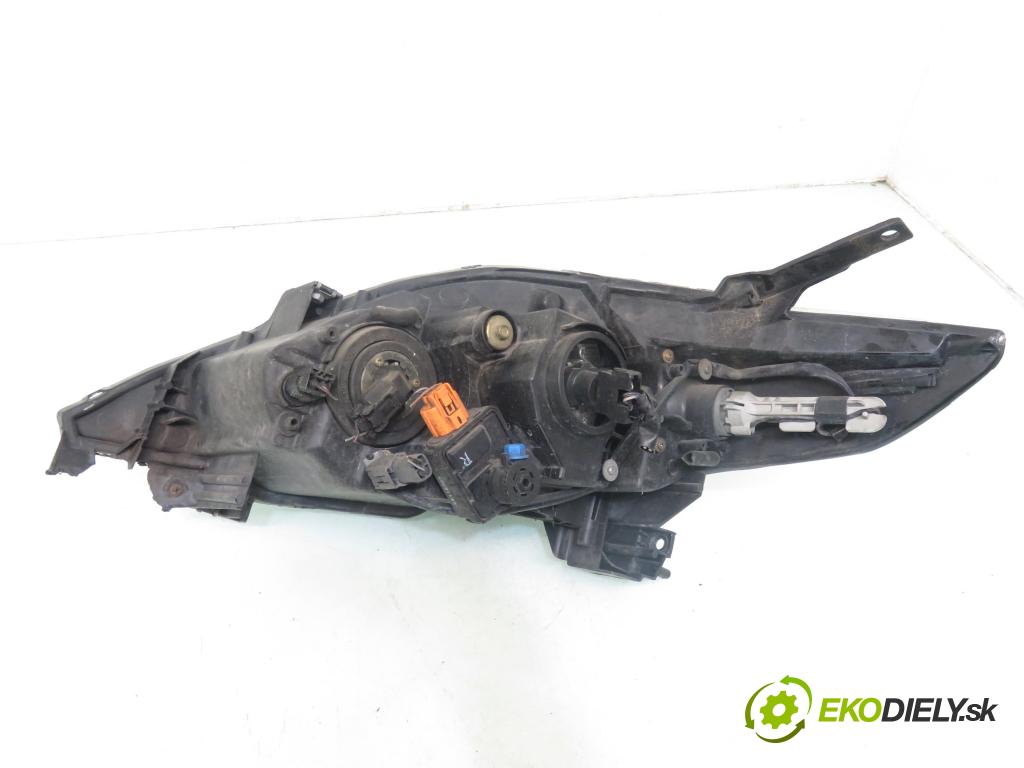 MAZDA 5 (CR19) MINIVAN 2006 105,00 2.0 MZR-CD 143 - RF7J 1998,00 světlo PP