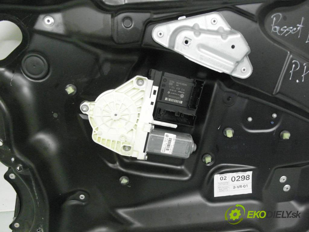 VW PASSAT B6 Variant (3C5) KOMBI 2007 77,00 1.9 TDI - BLS 1896,00 Mechanizmus okien 981220109 ; 3C1837756L ; 1K0959702P