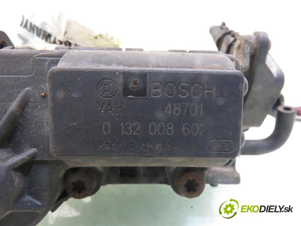 OPEL CORSA B (S93) HB 1999 40,00 1.0 i 12V - X 10 XE 973,00 škrtíci klapka 0132008602 ; 0280122014 ; 48701 (Škrticí klapka)