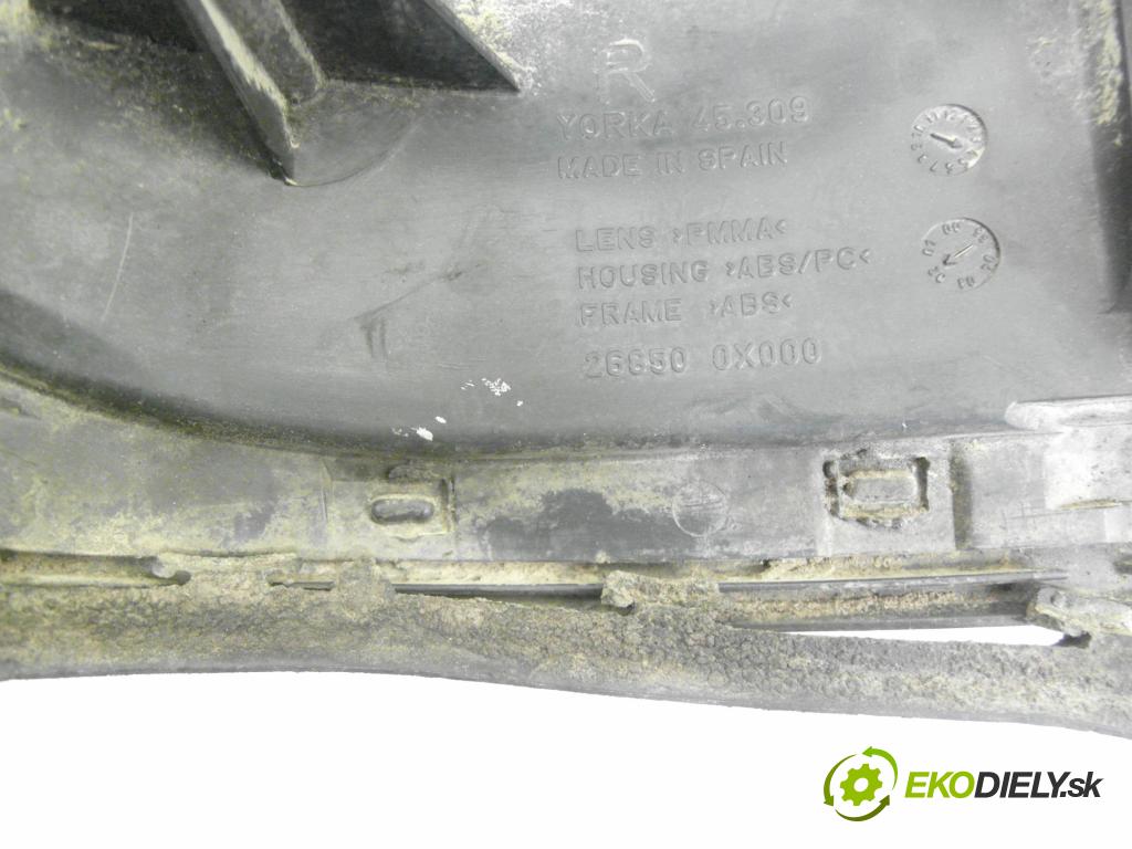 NISSAN TERRANO II (R20) TERENOWY 2002 113,00 3.0 Di 4WD - ZD30 2953,00 Svetlo pravé zadné 268500X000