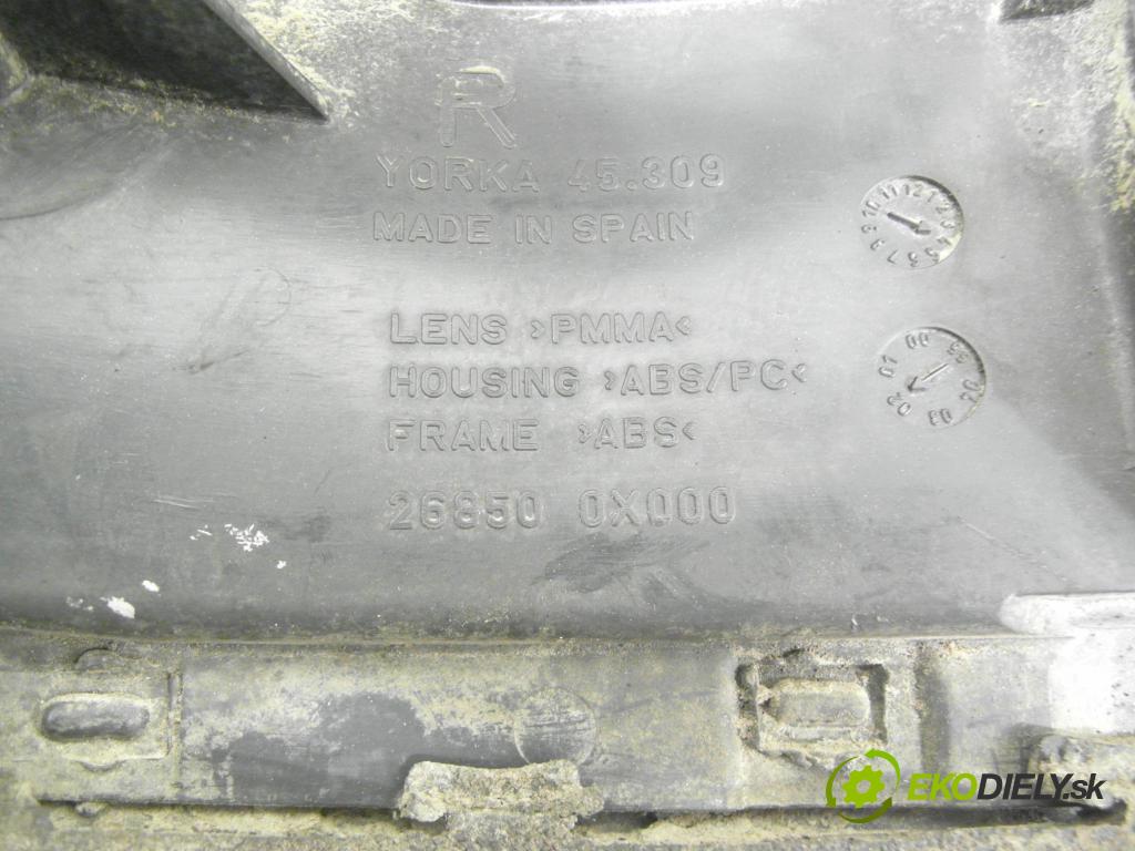 NISSAN TERRANO II (R20) TERENOWY 2002 113,00 3.0 Di 4WD - ZD30 2953,00 Svetlo pravé zadné 268500X000