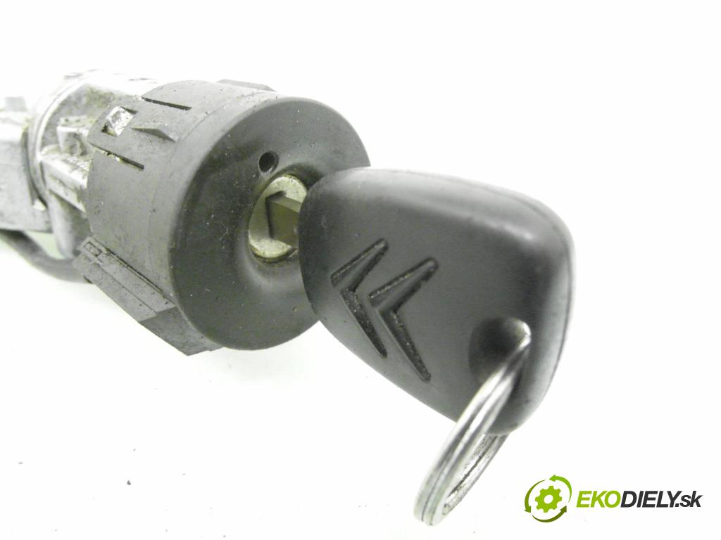 CITROEN C3 I (FC_) HB 2005 50,00 1.4 HDi - 8HZ (DV4TD) 1398,00 spínačka N05024455 ; N0502073 ; 9648445180 (Spínací skříňka)
