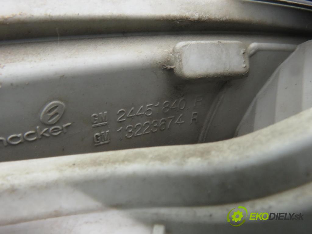 OPEL ASTRA H Kombi (A04) KOMBI 2006 88,00 1.9 CDTI - Z 19 DT 1910,00 světlo pravé zadní 24451840R