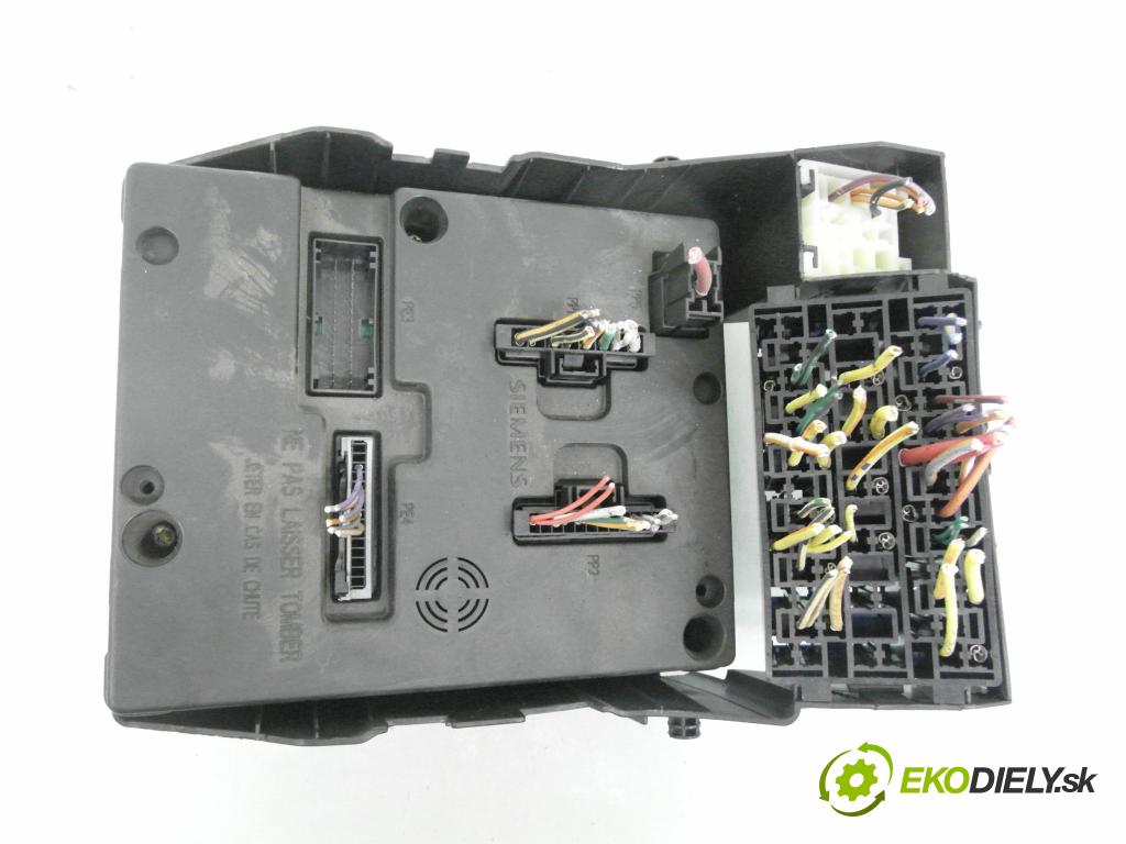 RENAULT SCENIC I (JA0/1_) MINIVAN 2000 75,00 1.9 dCi 102 - F9Q 732 1870,00 MODUL BSI 7703397911 ; 8200029340A