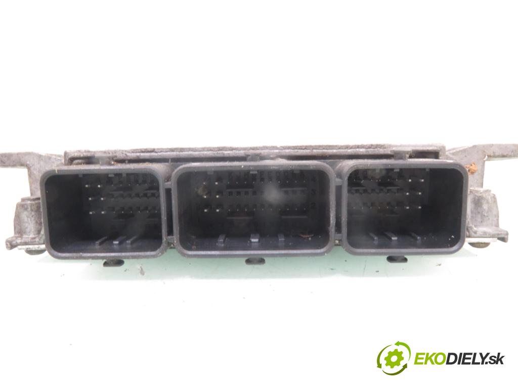 PEUGEOT 206 liftback (2A/C) HB 2001 440,00 1.1 i - HFX (TU1JP) 1124,00 Riadiaca jednotka Motor IAW48P270 ; 16447034 ; 9642423780