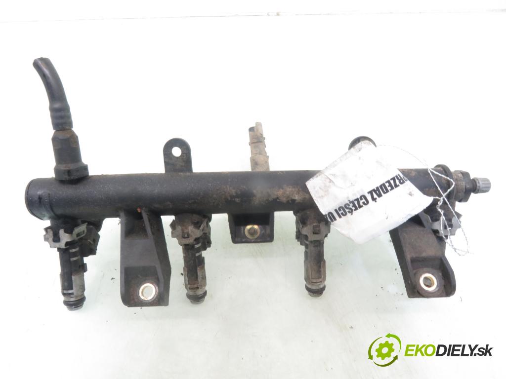 PEUGEOT 206 liftback (2A/C) HB 2001 440,00 1.1 i - HFX (TU1JP) 1124,00 lišta vstřikovací 9628982980 ; 9638128080 (Vstřikovací lišta)