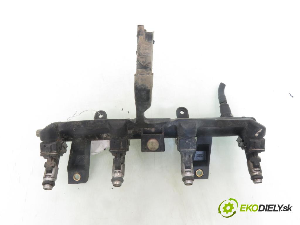 PEUGEOT 206 liftback (2A/C) HB 2001 440,00 1.1 i - HFX (TU1JP) 1124,00 lišta vstřikovací 9628982980 ; 9638128080 (Vstřikovací lišta)