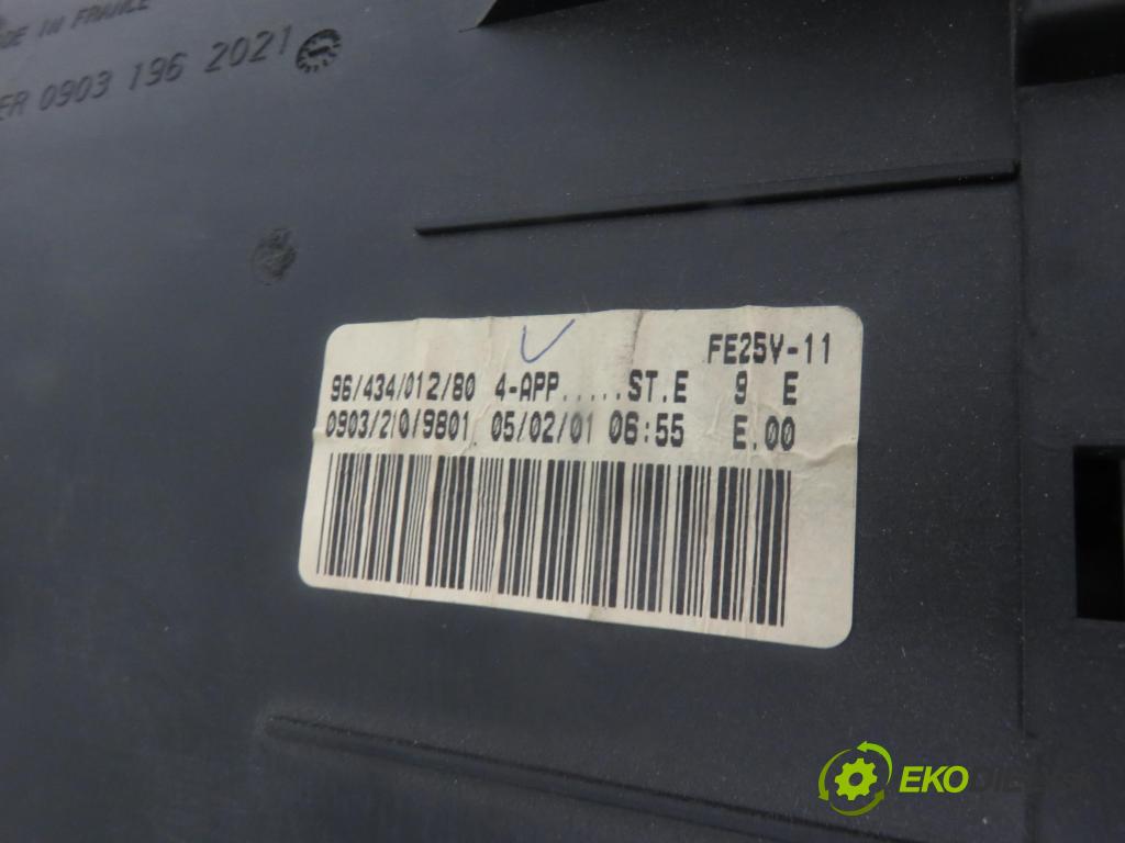 PEUGEOT 206 liftback (2A/C) HB 2001 440,00 1.1 i - HFX (TU1JP) 1124,00 prístrojovka elektrický 9643401280 ; 09032109801