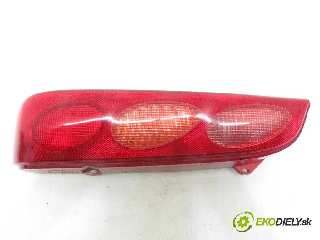 FIAT SEICENTO / 600 (187_) HB 2003 40,00 1.1 (187AXB, 187AXB1A) - 176 B2.000 1108,00 světlo pravé zadní 39660748