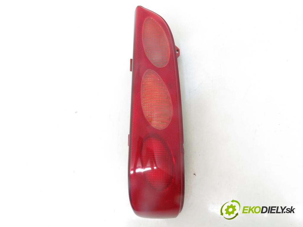 FIAT SEICENTO / 600 (187_) HB 2003 40,00 1.1 (187AXB, 187AXB1A) - 176 B2.000 1108,00 světlo pravé zadní 39660748
