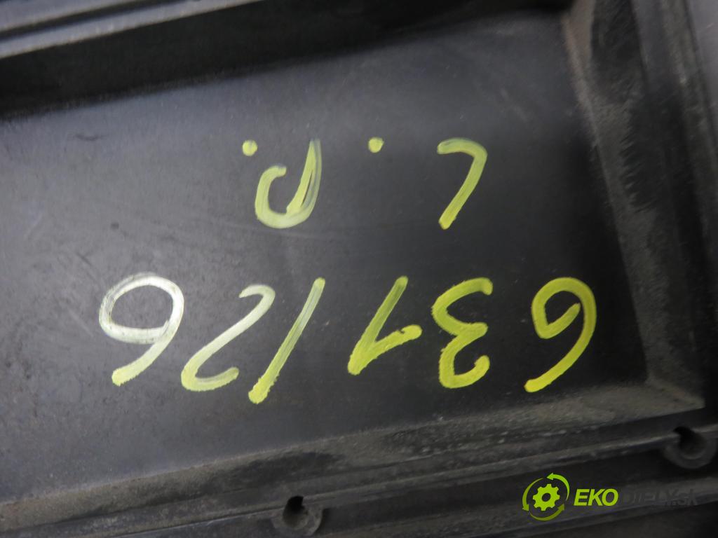 RENAULT LAGUNA II Grandtour (KG0/1_) KOMBI 2003 88,00 1.9 dCi 120 - F9Q 750 1870,00 Svetlo LP 8200002845 ; 89004687