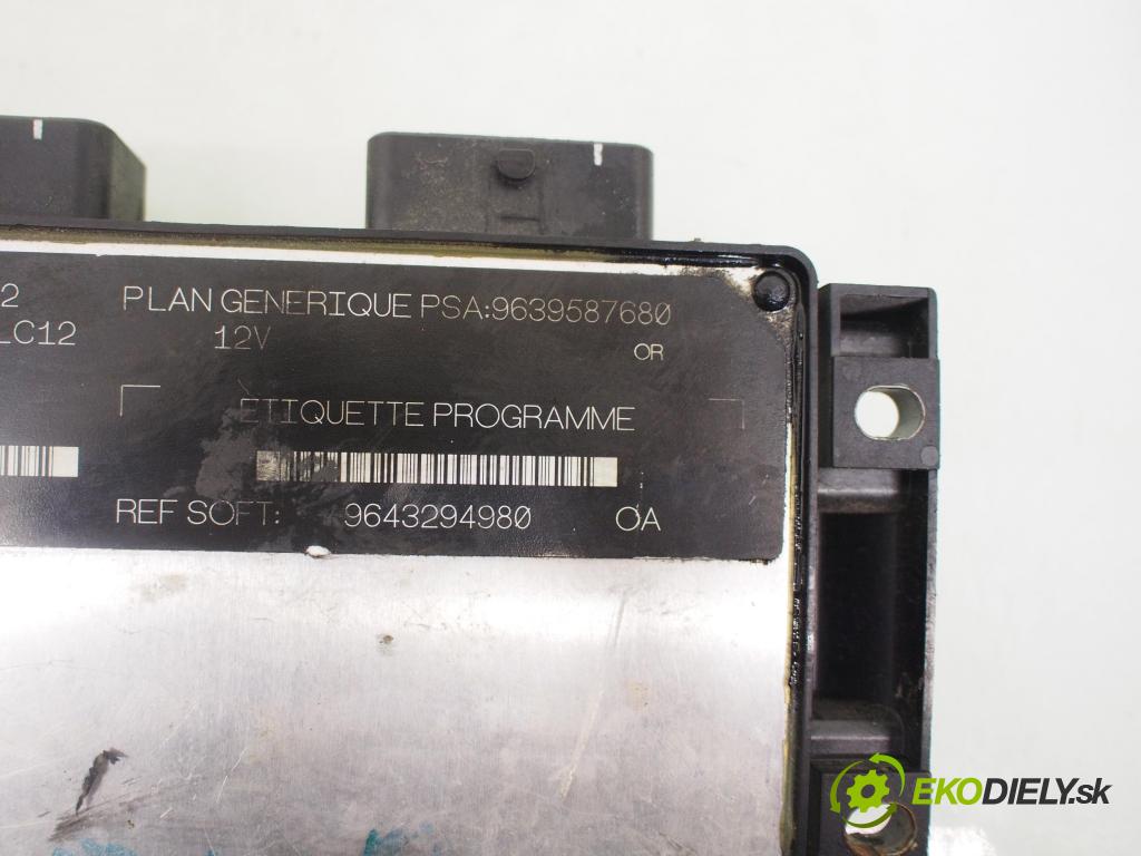 PEUGEOT EXPERT Skrzynia (222) FURGON 2003 51,00 1.9 D 70 - WJY (DW8B) 1868,00 Riadiaca jednotka Motor R04080023D ; 9639587680 ; 80891D