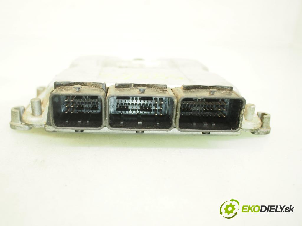 RENAULT SCENIC I (JA0/1_) MINIVAN 2000 75,00 1.9 dCi 102 - F9Q 732 1870,00 Riadiaca jednotka Motor 8200076093 ; 0281001934 ; 28FM0181
