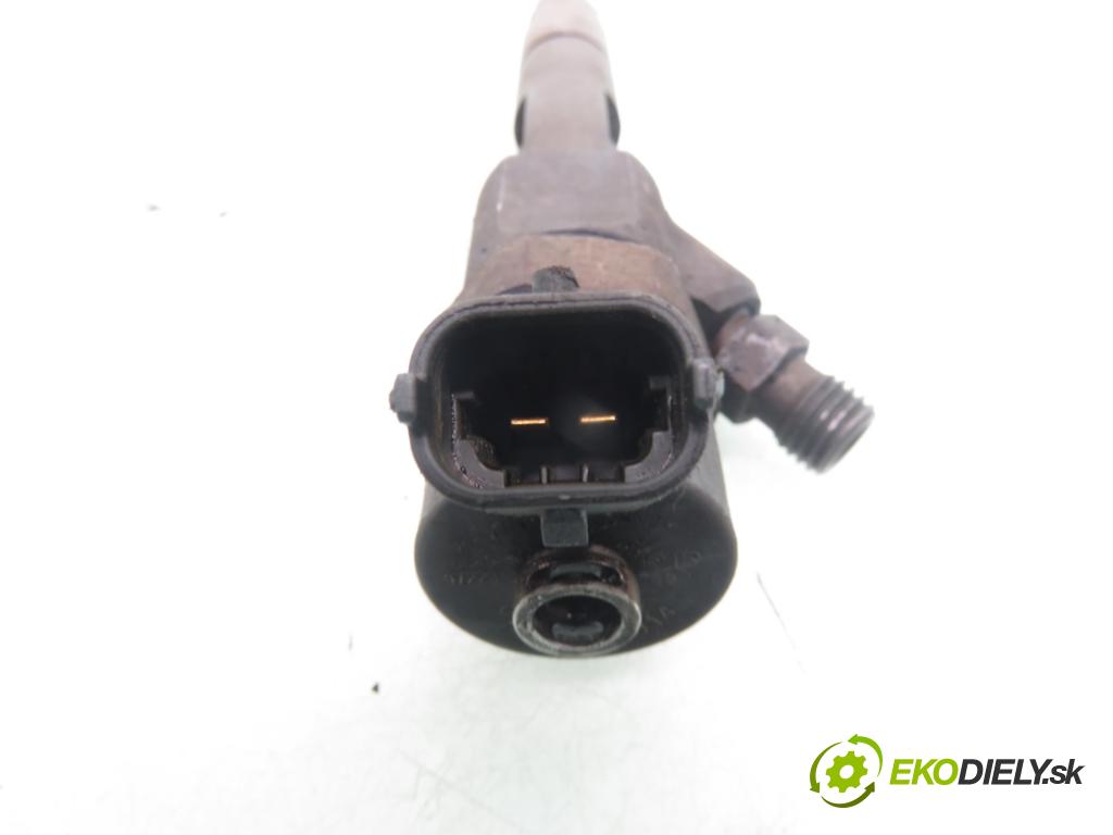 RENAULT SCENIC I (JA0/1_) MINIVAN 2000 75,00 1.9 dCi 102 - F9Q 732 1870,00 vstřikovač 7700111014 ; 0445110021 (Vstřikovač paliva)