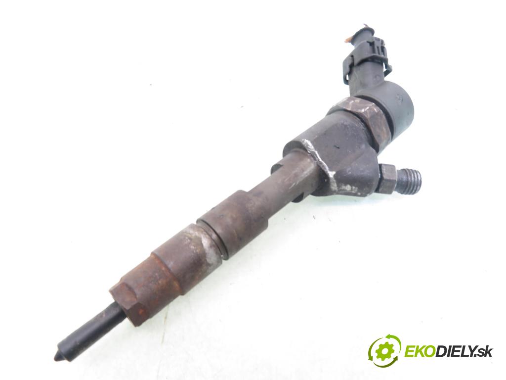RENAULT SCENIC I (JA0/1_) MINIVAN 2000 75,00 1.9 dCi 102 - F9Q 732 1870,00 vstřikovač 7700111014 ; 0445110021 (Vstřikovač paliva)