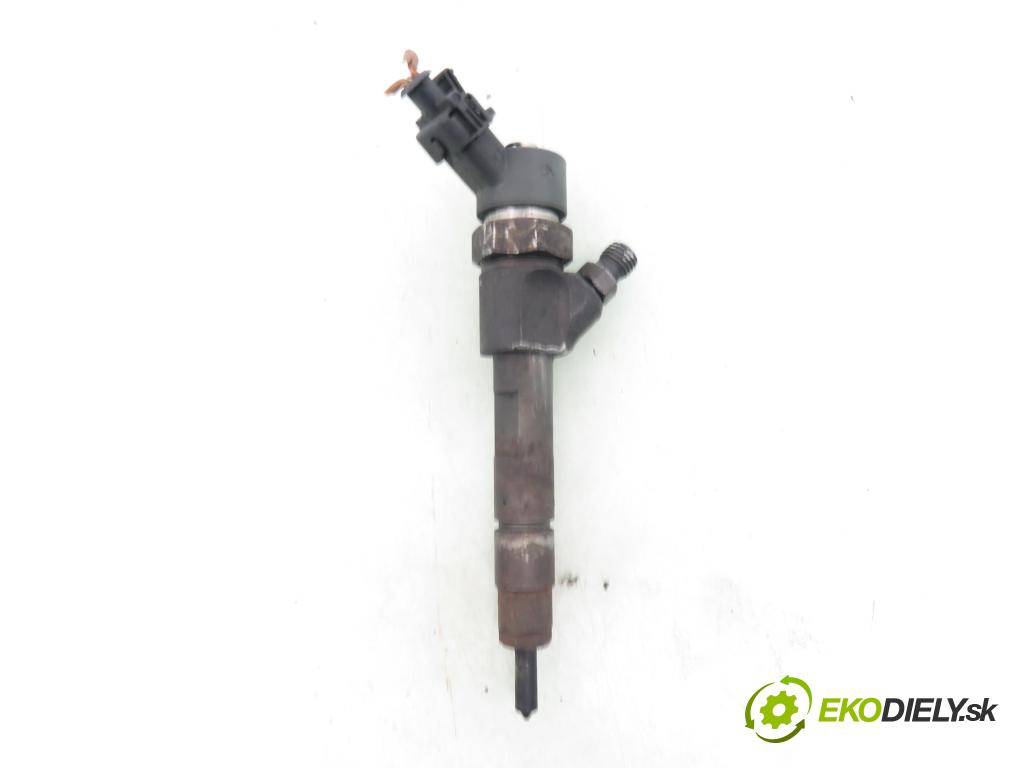 RENAULT SCENIC I (JA0/1_) MINIVAN 2000 75,00 1.9 dCi 102 - F9Q 732 1870,00 vstřikovač 7700111014 ; 0445110021 (Vstřikovač paliva)