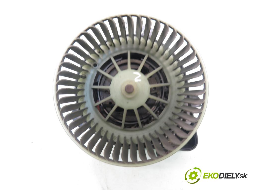 PEUGEOT EXPERT Skrzynia (222) FURGON 2003 51,00 1.9 D 70 - WJY (DW8B) 1868,00 Ventilátor vetráku 9041220837