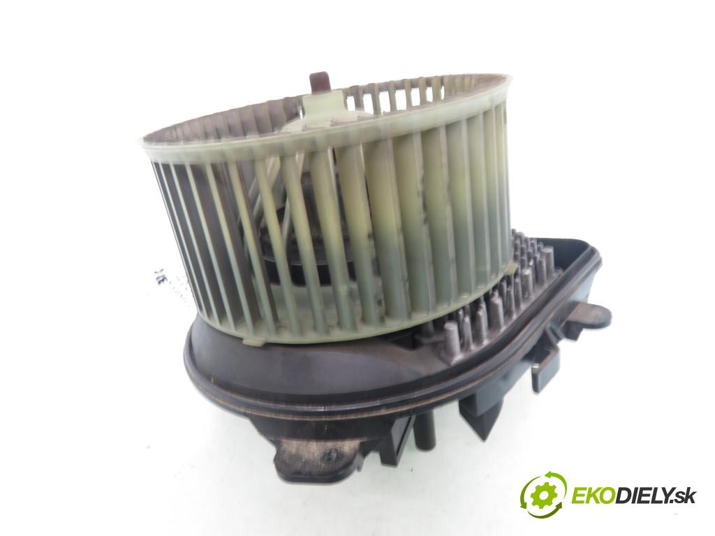 PEUGEOT EXPERT Skrzynia (222) FURGON 2003 51,00 1.9 D 70 - WJY (DW8B) 1868,00 Ventilátor vetráku 9041220837