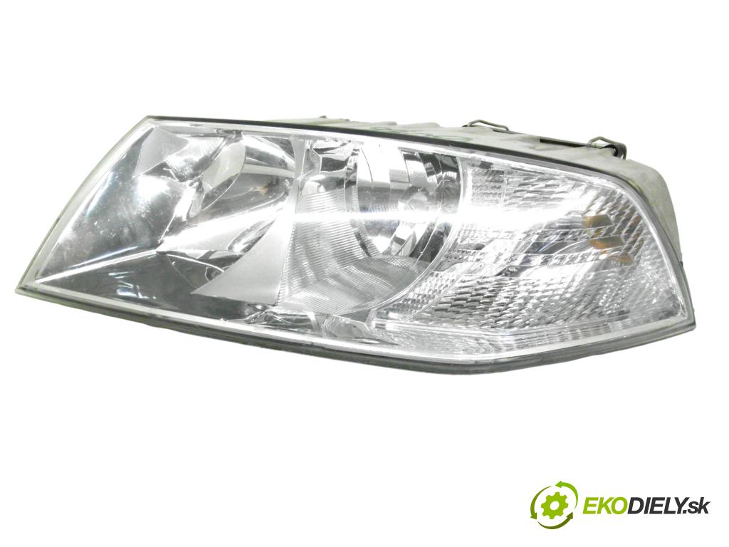 SKODA OCTAVIA II (1Z3) SEDAN 2006 103,00 2.0 TDI 16V - BKD 1968,00 světlo LP 086651111L
