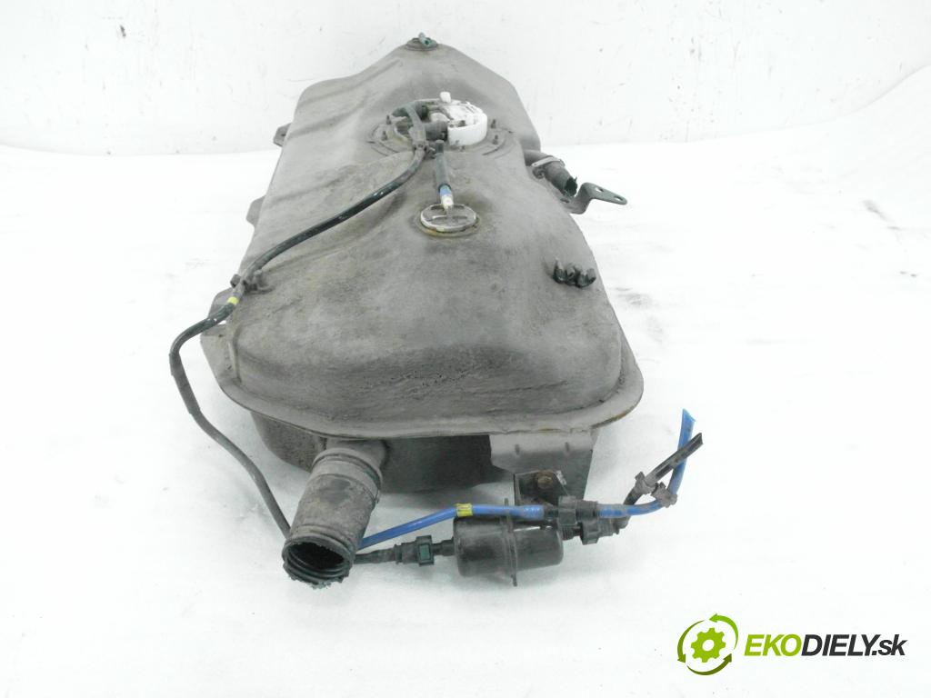 FIAT SEICENTO / 600 (187_) HB 1999 29,00 0.9 (187AXA, 187AXA1A) - 1170 A1.046 899,00 nádržka paliva benzín 09766009900 ; 46518013