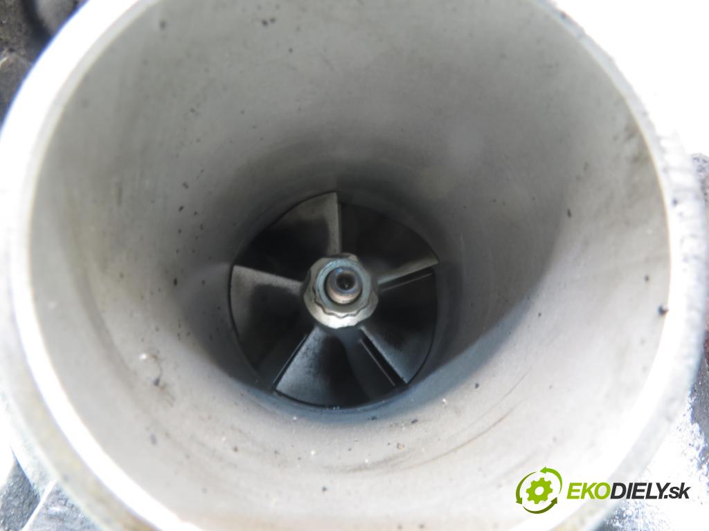 FIAT CROMA (194_) KOMBI 2006 110,00 1.9 D Multijet - 939 A2.000 1910,00 RYCHLONABÍJEČKA: 7550462 ; 55196766 (Kompletní turbodmychadlo)