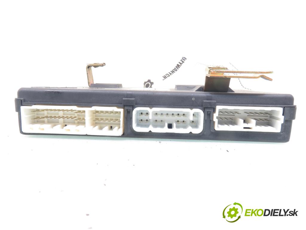 VOLVO V40 Kombi (645) KOMBI 2001 90,00 1.8 - B 4184 S2 1783,00 MODUL komfortu 30896697 ; SW30896751